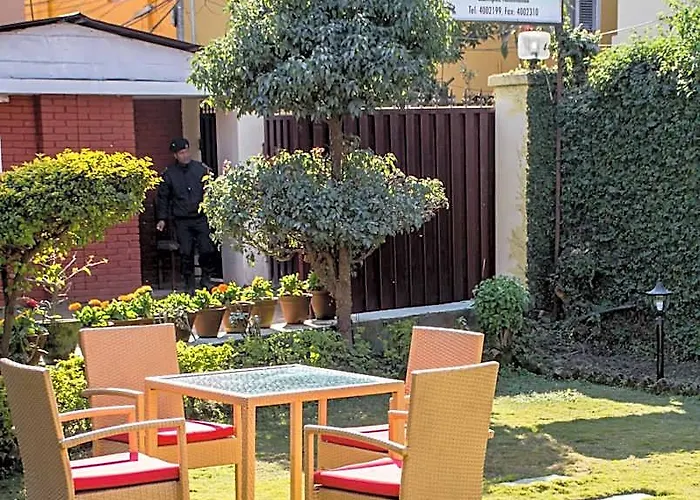 ホテル Sampada Garden